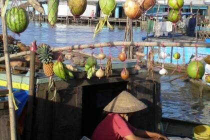 Schwimmender Markt im Mekongdelta